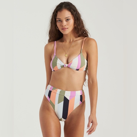 Billabong 🌸 Knotted Trilet Bikini Top | Rise Bottoms - Picture 5 of 16